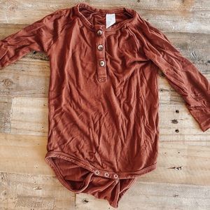 Bamboo Cotton Long Sleeve Onesie (Kate Quinn)